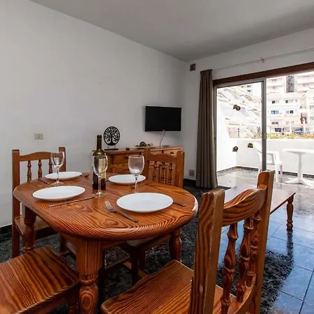 Floritas 21 - One Bed Ground Floor With Pool View Apartamento Playa de las Americas (Tenerife)