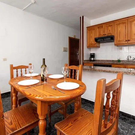 Floritas 21 - One Bed Ground Floor With Pool View Apartamento